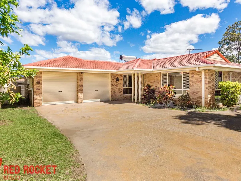 HUGE & SPACIOUS FAMILY HOME IN 1086m2 BLOCK