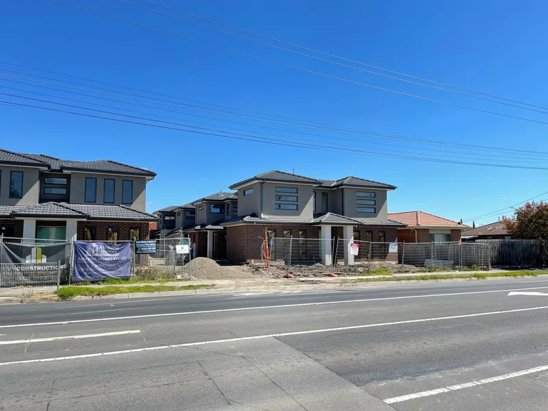 Choice Of 2 and 4+ Study Bedrooms Luxury Townhouses