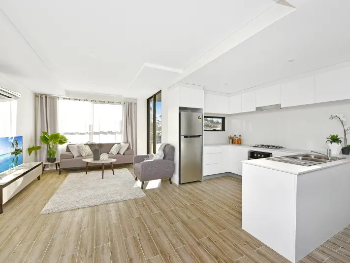 Riverside views - Huge Family Apartment