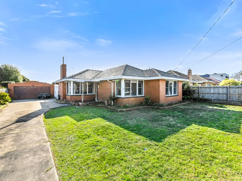 THE BRIEF: FAMILY HOME!