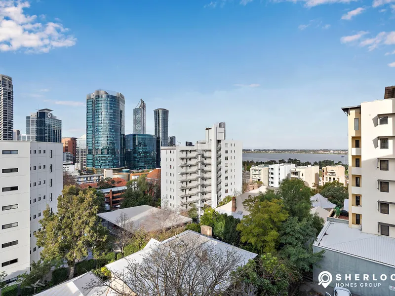 HILLSIDE GARDENS 2-BEDROOM APARTMENT WITH CITY AND RIVER VIEWS