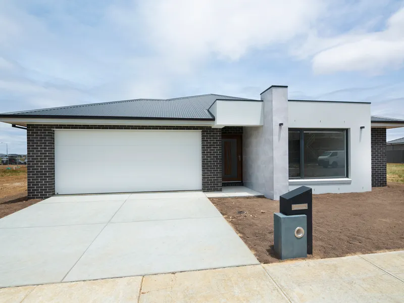Executive Family Home In Popular Location