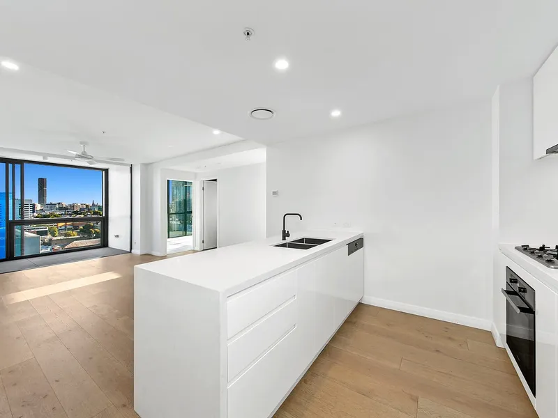 Amenities Galore in The Heart of the Valley