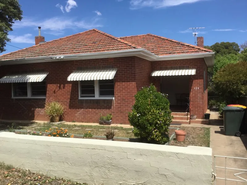 EAST TAMWORTH - Four Bedroom Family Home