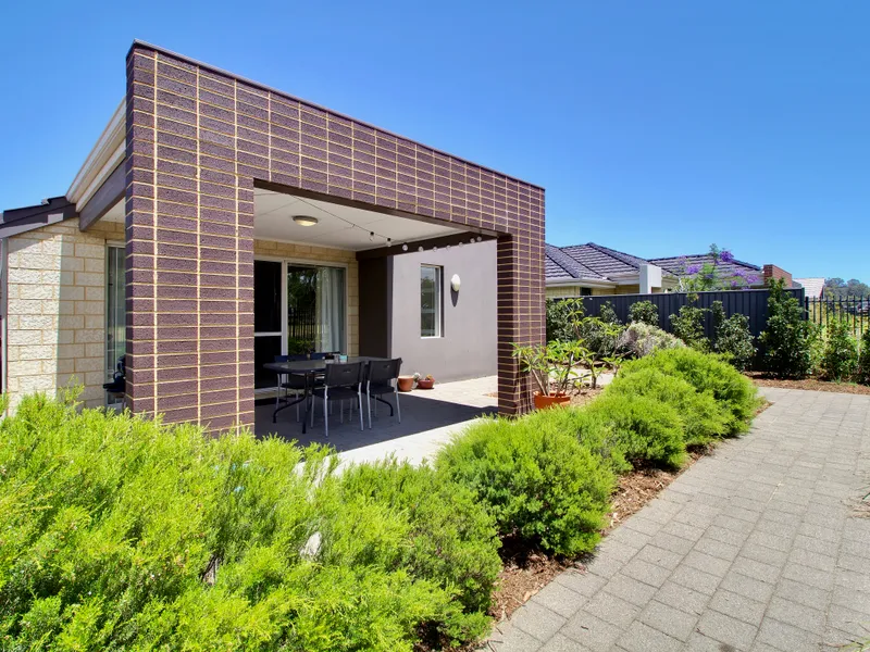 ULTIMATE IN LOW MAINTENANCE LIFESTYLE