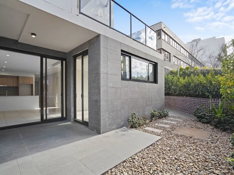 GENESIS | 133 Bowden Street | Near New Apartment