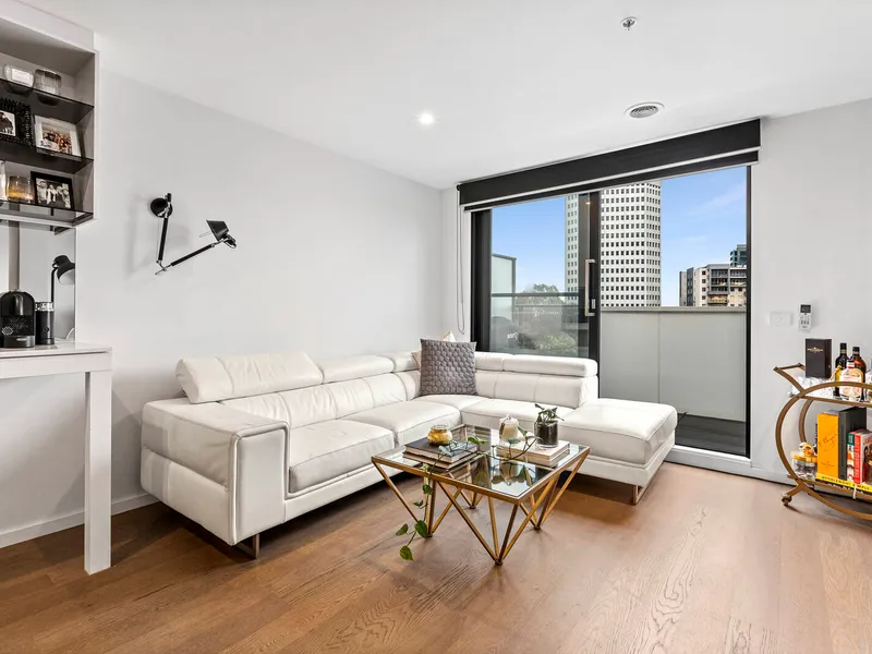 Contemporary Windsor Wonder With 2 Car Spaces