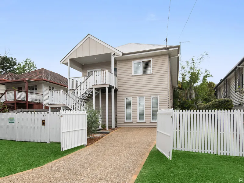 Beautifully-renovated family home in sought-after Morningside