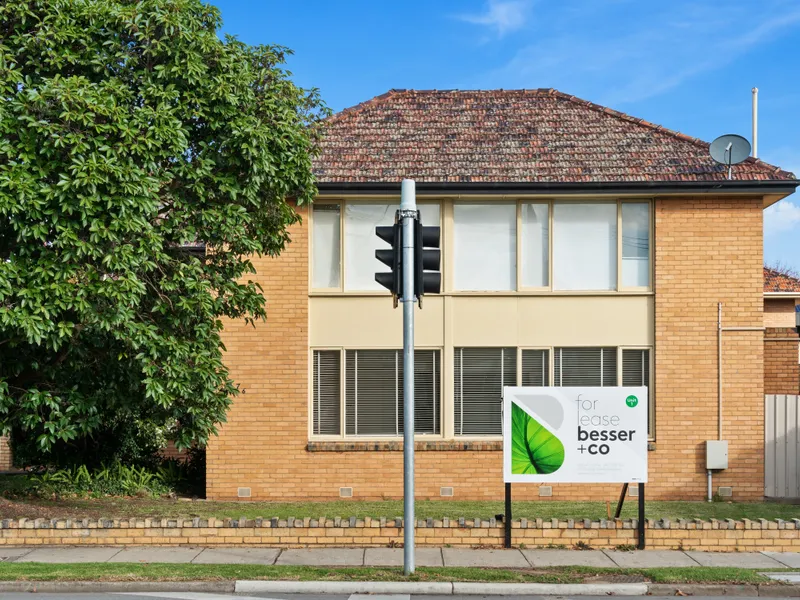 Ground floor apartment in well maintained block