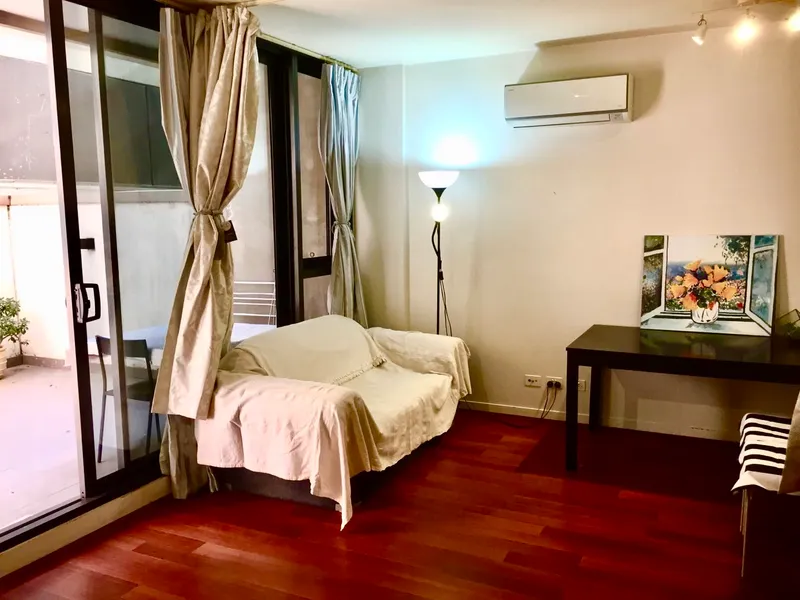 One Bedroom Apartment with Spacious Balcony (Fully furnitshed )