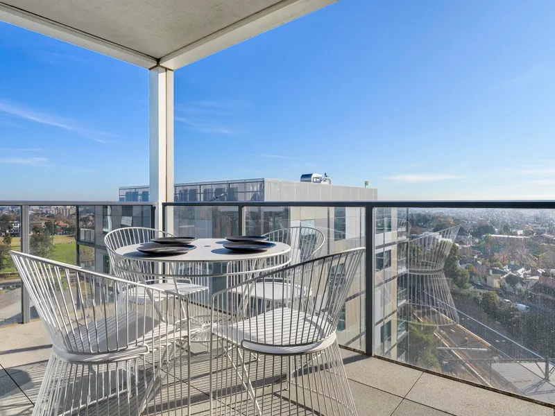 Sky-high luxury with views from the city to the bay