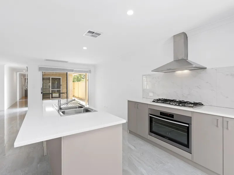 IMMACULATE & SECURE LUXE LIVING