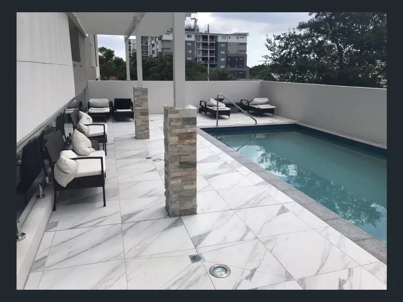 STYLISH 2 BEDROOM APARTMENT CLOSE TO EVERYWHERE IS NOW AVAILABLE FOR RENT