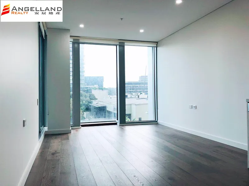 TWO BED APT IN THE HEART OF ZETLAND