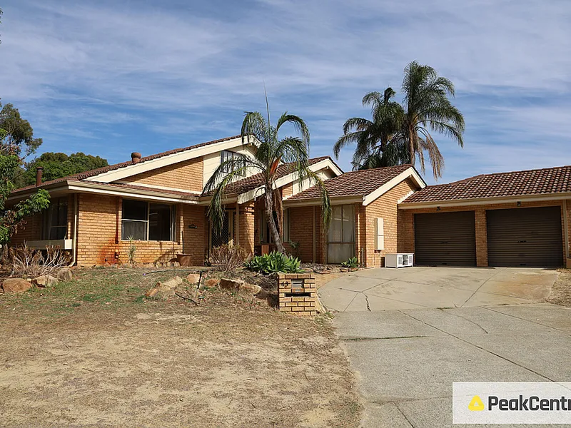 Grand Family Stunner!