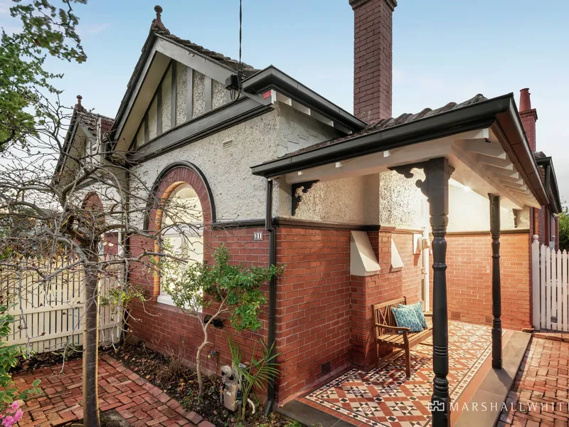 Easy and Convenient Single-Level Hawthorn Lifestyle