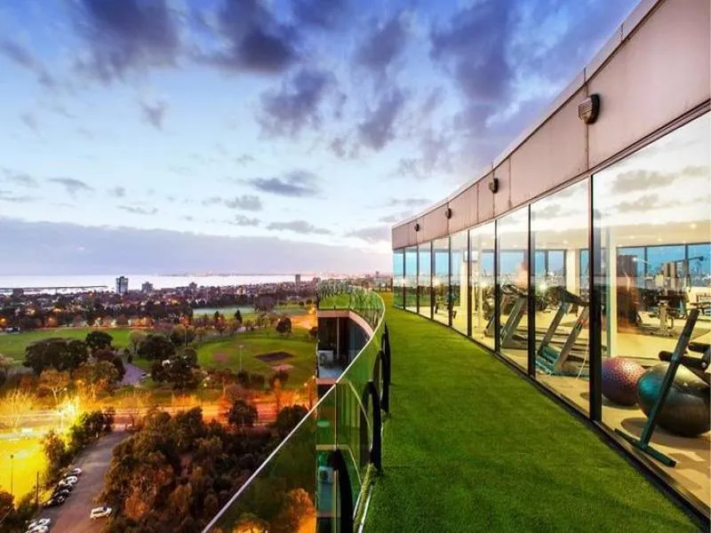 Rooftop Pool & Gym with 360 degree views!