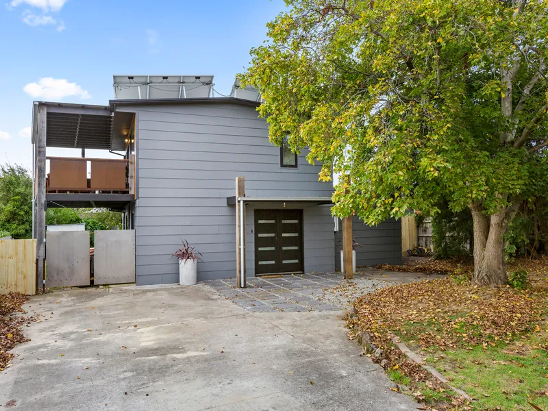 View the lights of Geelong