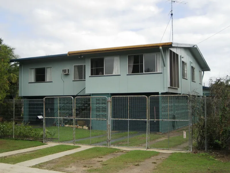 Large three bedroom  (+ sleep out & study). Two...