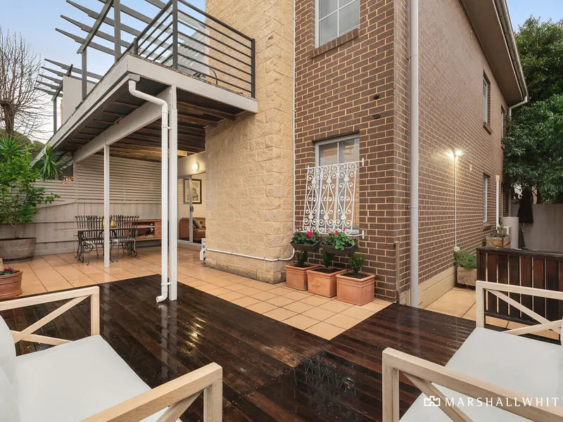 Spacious, North-facing, Alfresco Sanctuary