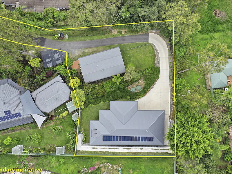 MODERN HOME WITH VIEWS, DUAL LIVING POTENTIAL & SHED!