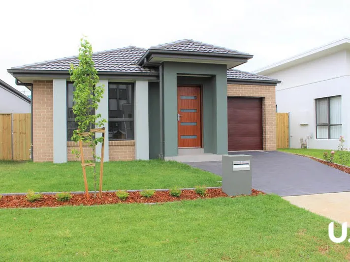 4 bedroom home with ducted air conditioning | Catherine Field