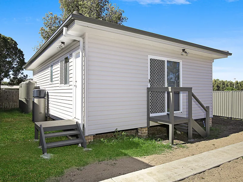 SPACIOUS 2 BEDROOM GRANNY FLAT!