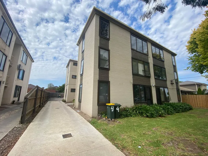 One bedroom in a prime location!