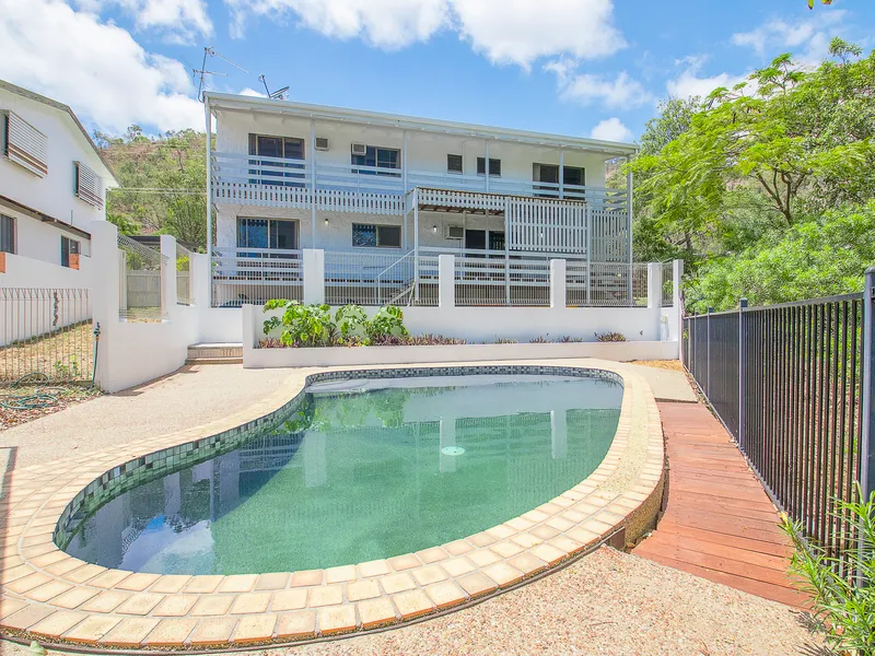 Private Family Home with Views of Townsville