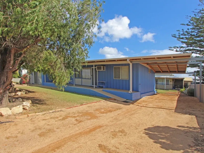 House & Cottage Investment Opportunity - 2 Minute Walk To The Beach