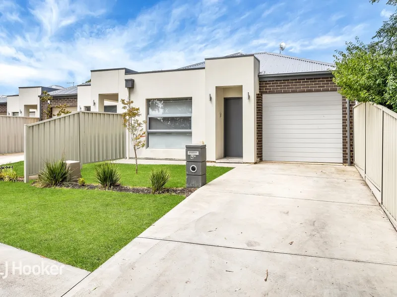 A Sanctuary of Single Level Serenity