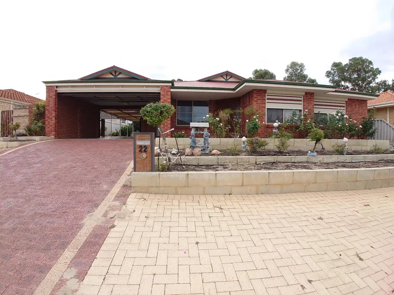 Large Four Bed Two Bathroom Home Conveniently Located!!