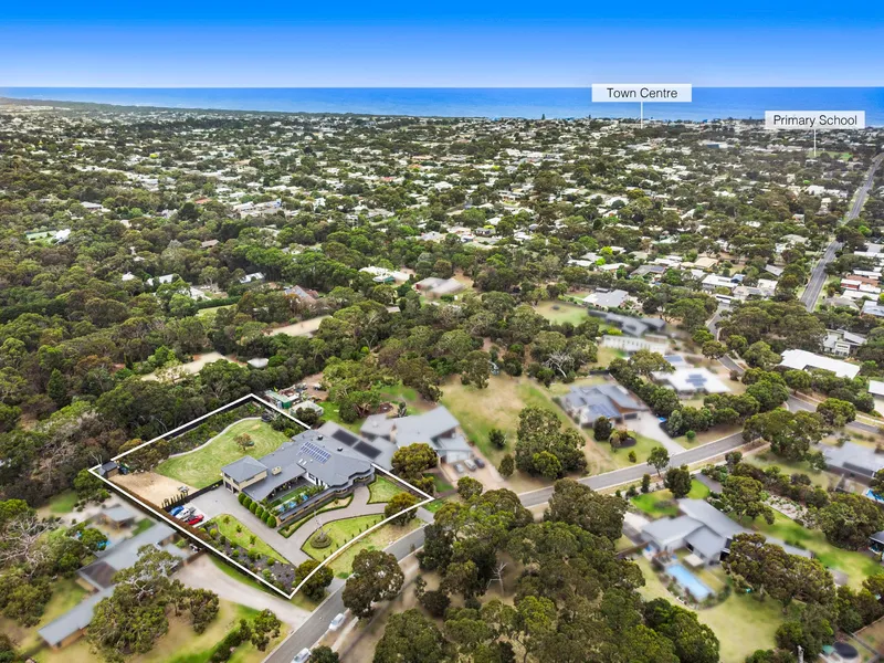 Resort-Style Lifestyle In Yellow Gums