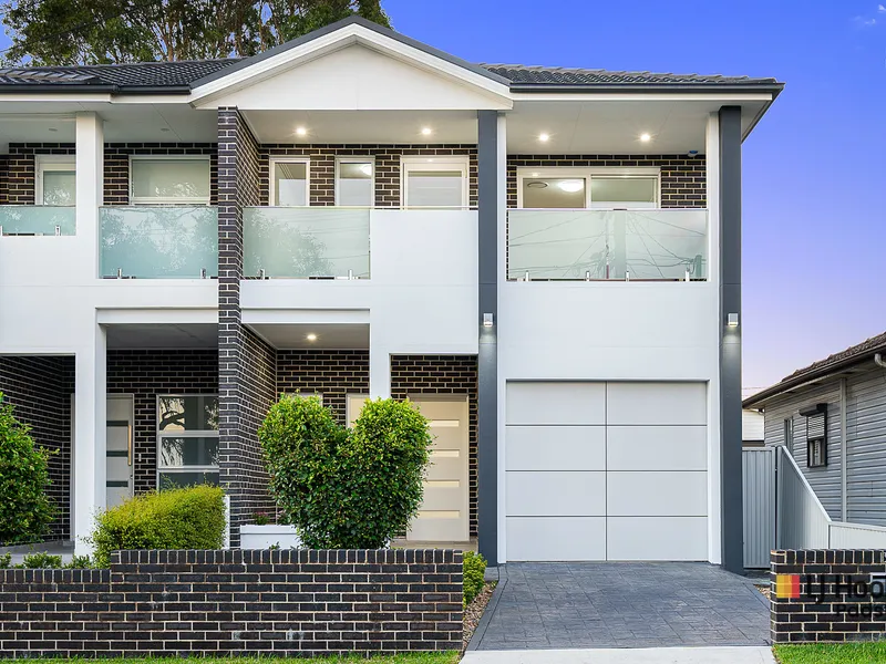 Double Brick Stunner in Ultimate Locale
