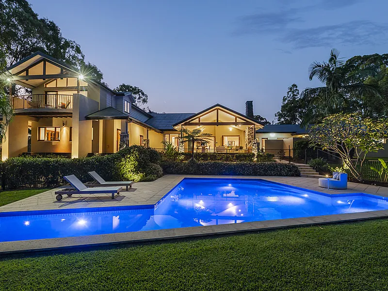 EXQUISITE ACREAGE OASIS - ABSOLUTELY MUST BE SOLD!