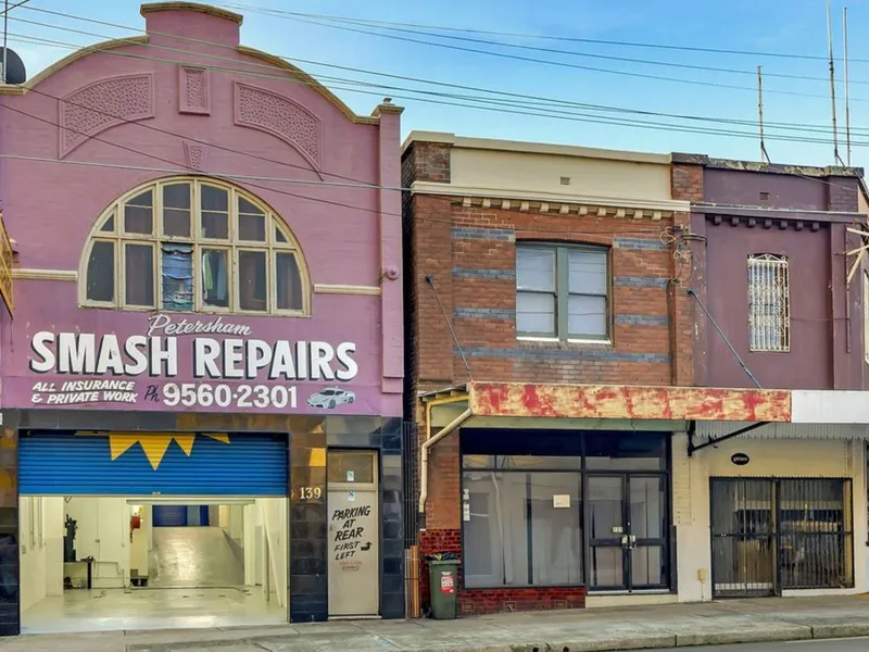 Modern Living in the heart of Inner West- 3 Bedroom Residential Complex