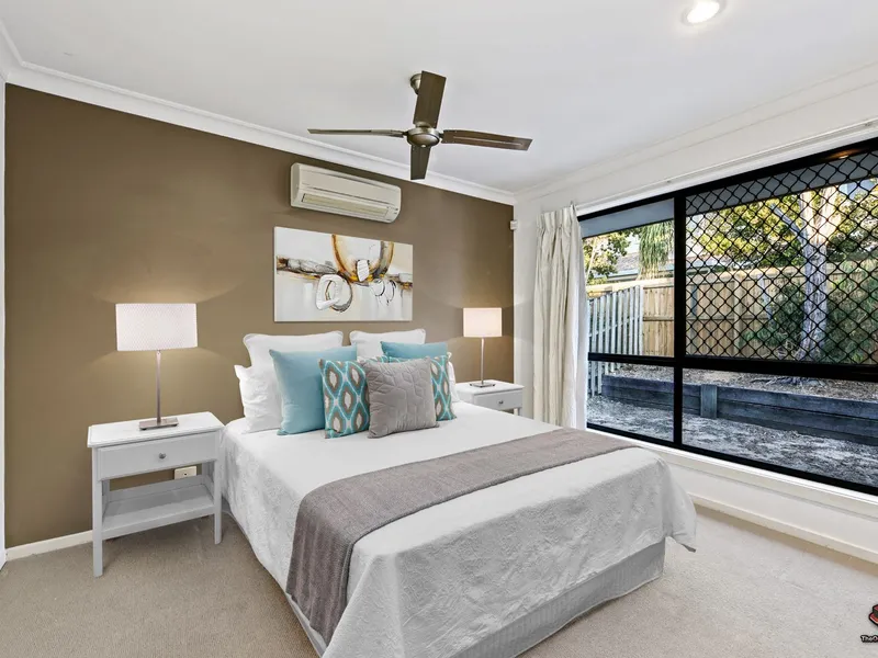 QUIET FREE STANDING HOME IN LUXURY ESTATE WITH SPACE FOR THE WHOLE FAMILY