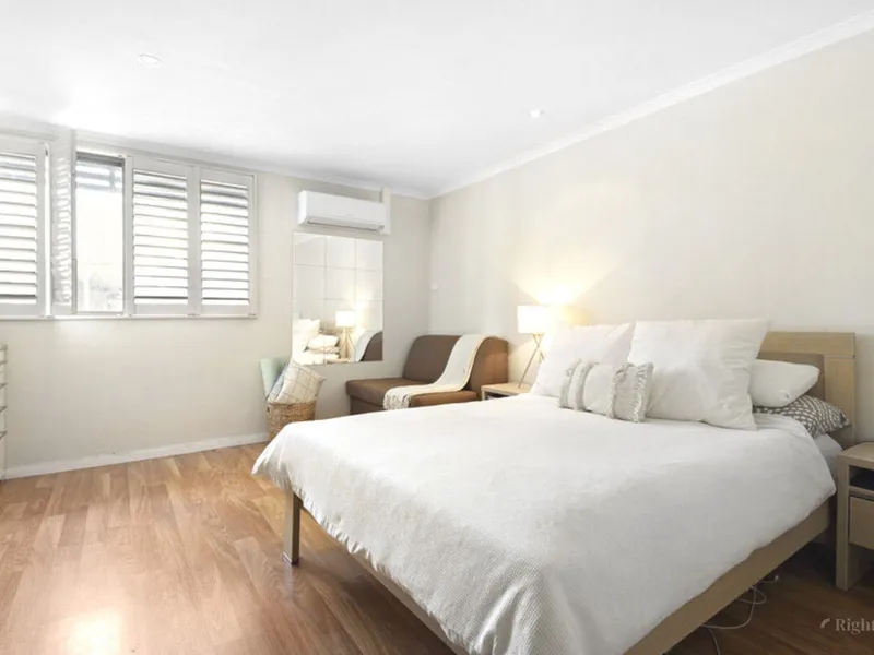 Furnished Beachside Studio