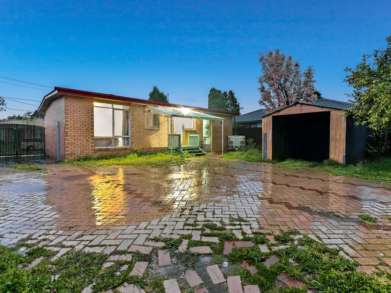 listedAS - Well located near shopping, schools and train