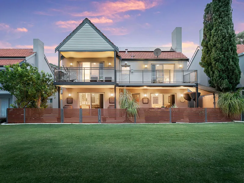 Luxurious -  Resort Style Living, on the Golf Course