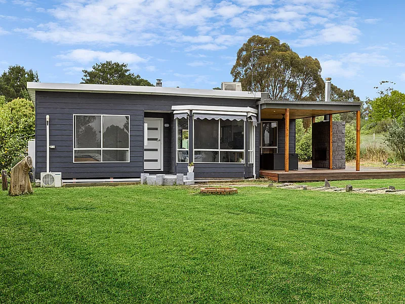 'Orchard Cottage' A Delightful Country Lifestyle Oppoprtunity