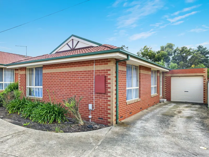 THREE BEDROOM TOWNHOUSE