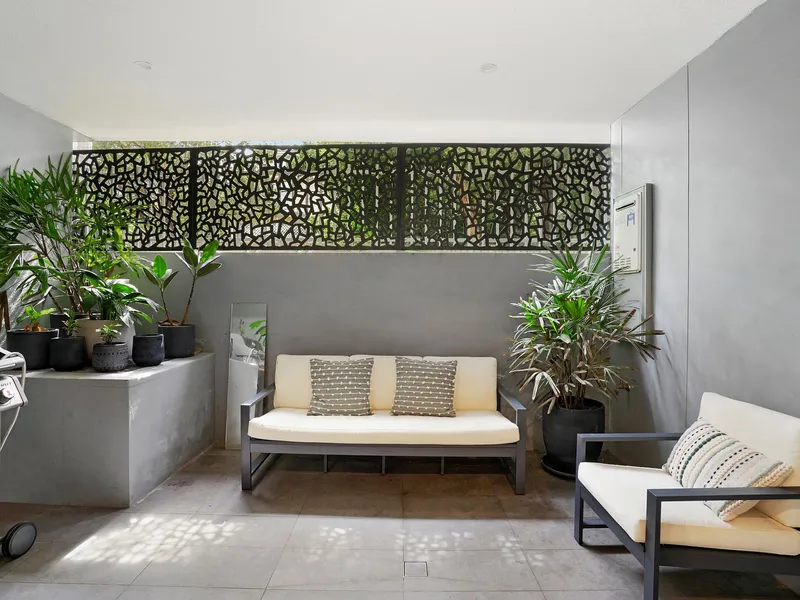 Ultra-sleek Executive Pad in Super-central Setting