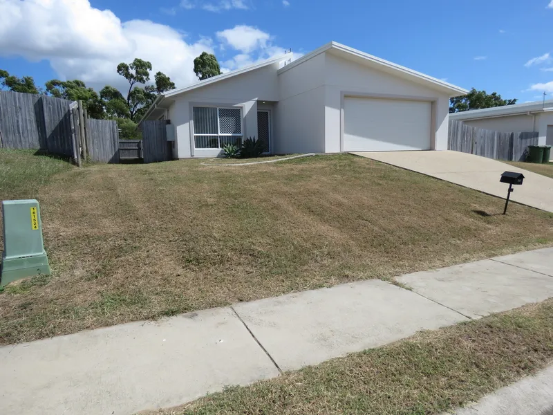 4 BEDS, FENCED & SECURITY SCREENED