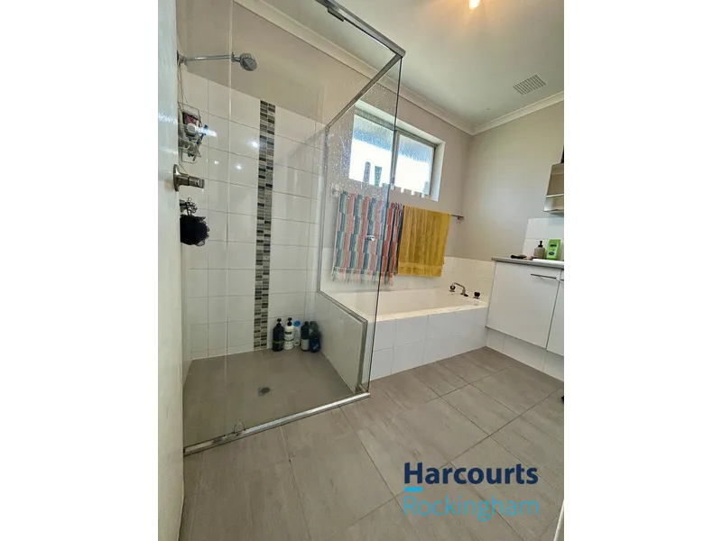 Great potential with Huge powered workshop in Safety Bay!