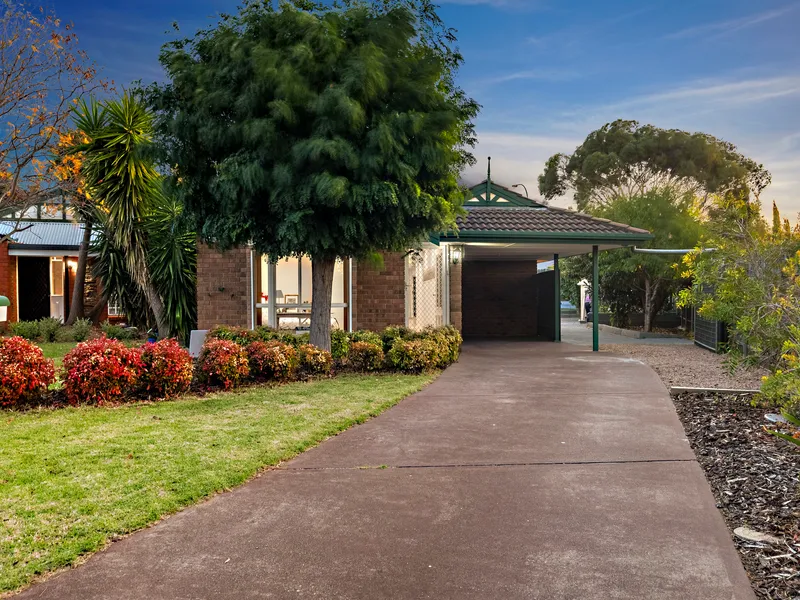 Grandly Proportioned Villa Home!