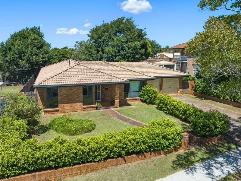 Optimum Opportunity -- Recently Earning 6.61% P.A. -- Just 400m To Parklands