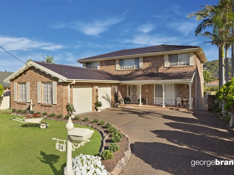 IDEAL BEACHSIDE FAMILY HOME!