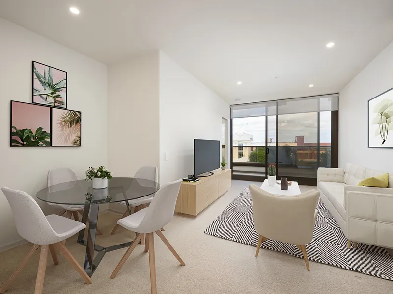 Racecourse Views and Glistening Style