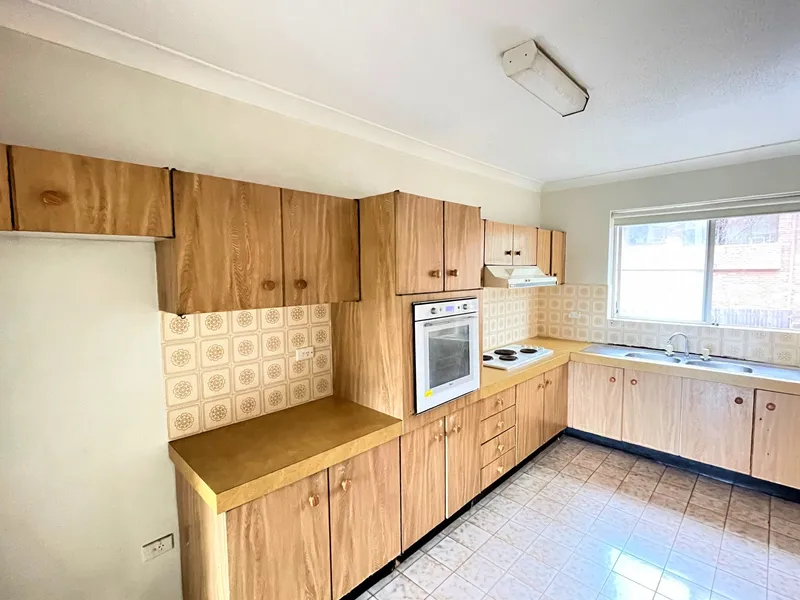 Two Bedroom Unit With Loads Of Opportunity